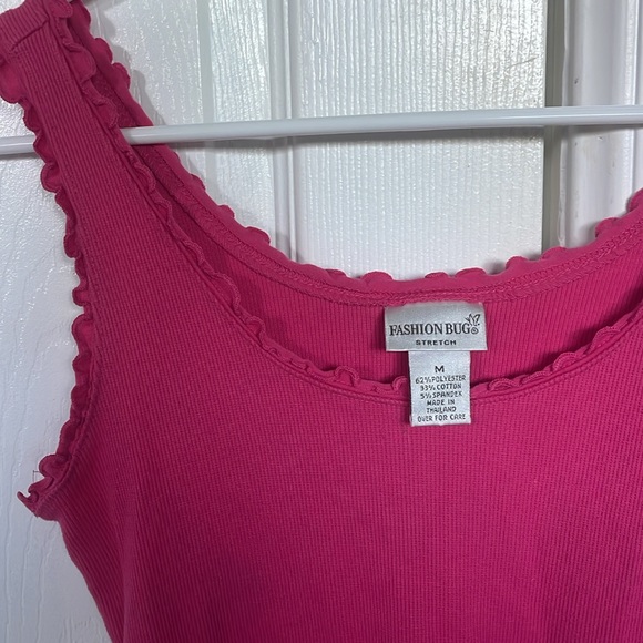 Pink tank top - Picture 3 of 3